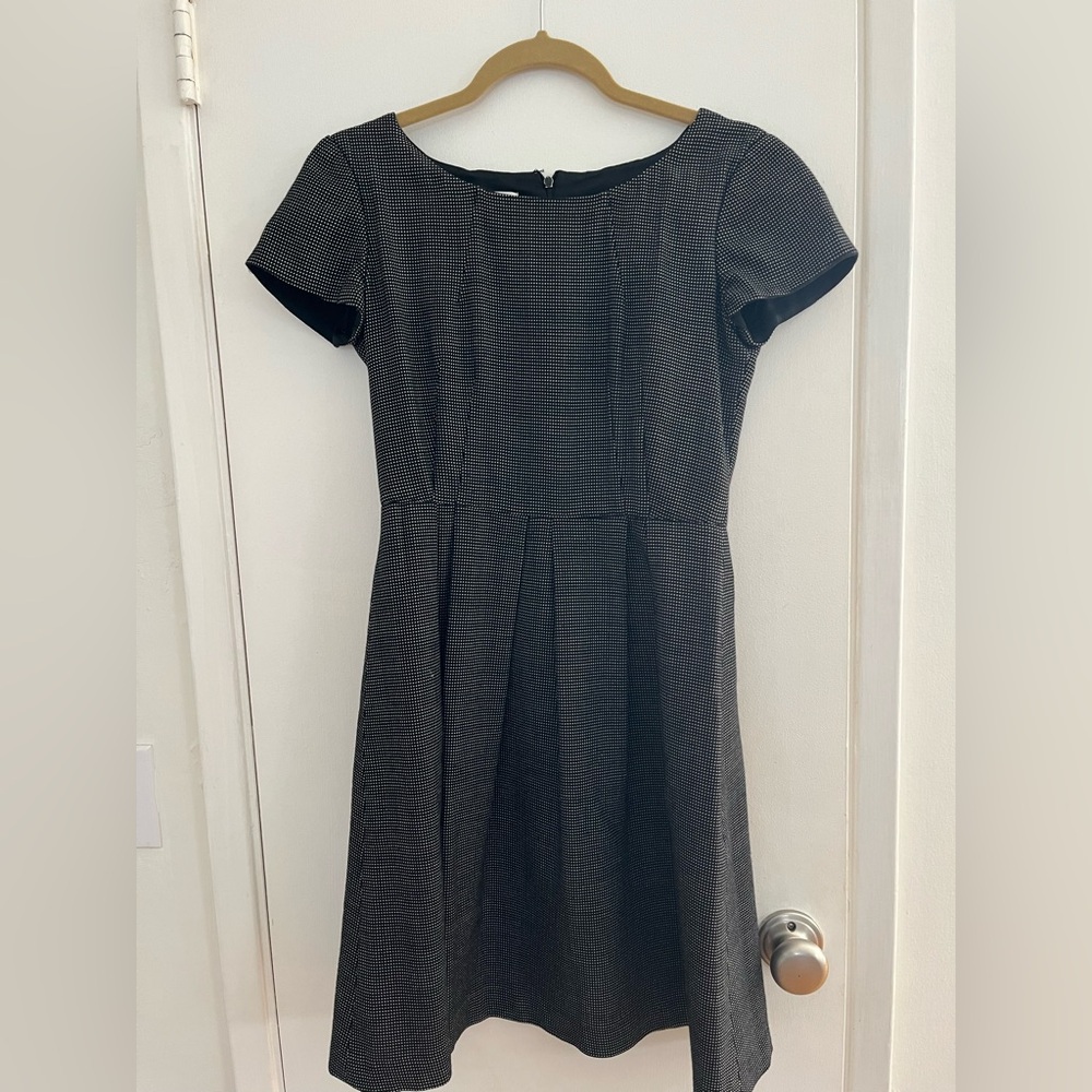Armani Collezioni Elegant Black and Gray Midi Dress